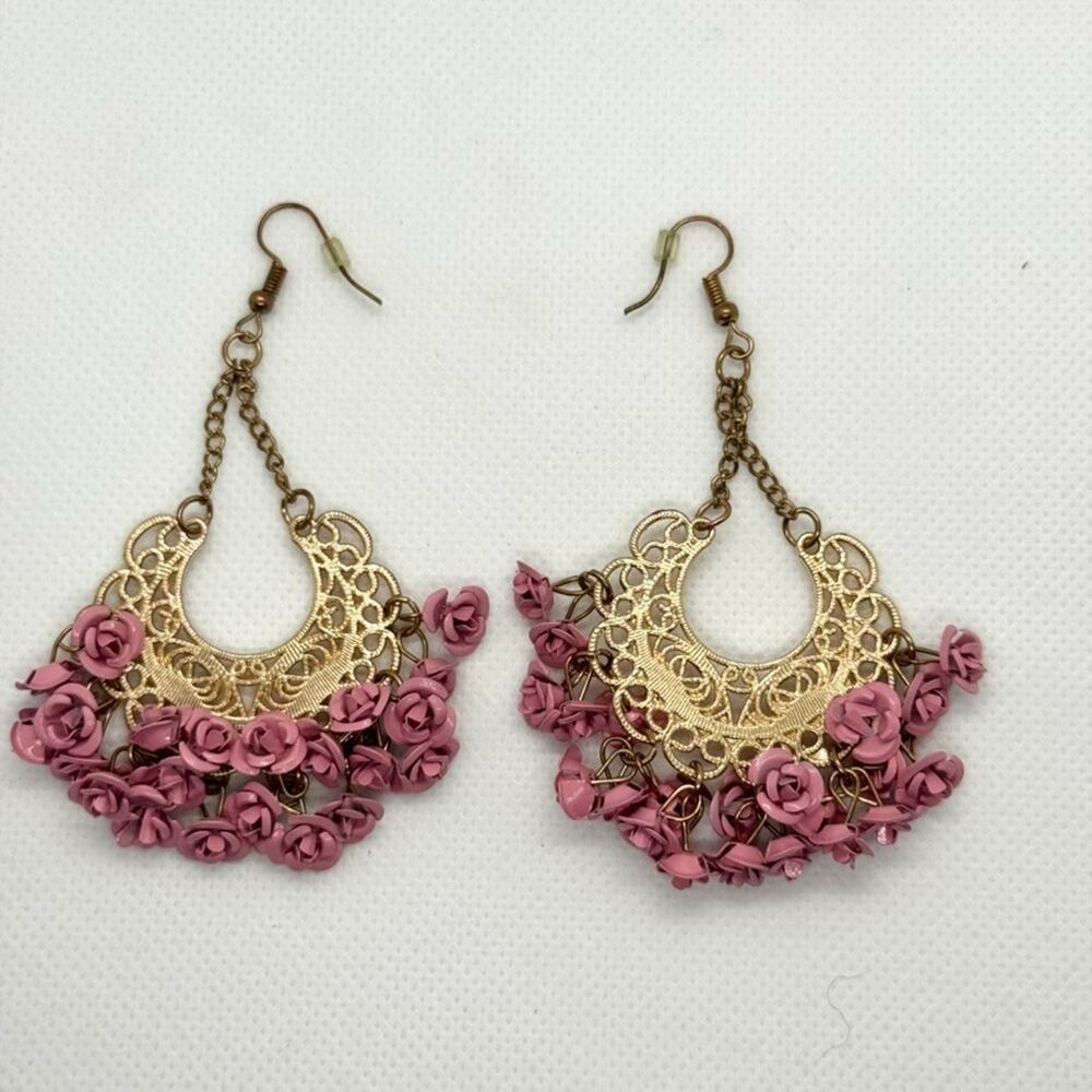 Vintage Dusty Rose Cha Cha Earrings Chandelier Pink Gold Tone Victorian Revival